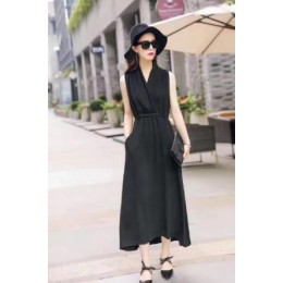 فستان بلا اكمام منحوت الخصر بشكل جذاب فستان بلا اكمام منحوت الخصر بشكل جذاب